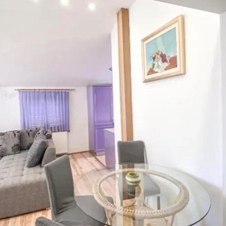 Apartament Peaceful With Style *